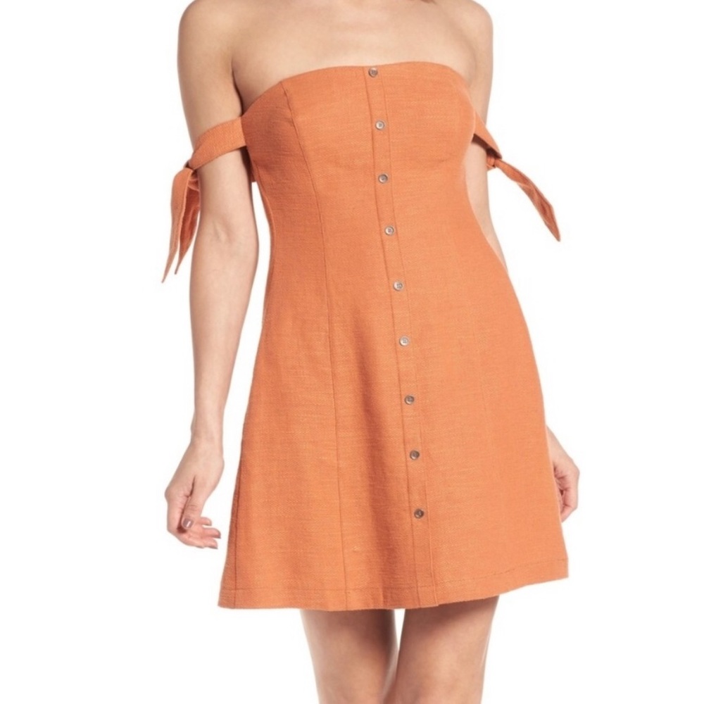 ASTR The Label Araceli Button Tie A-line Dress